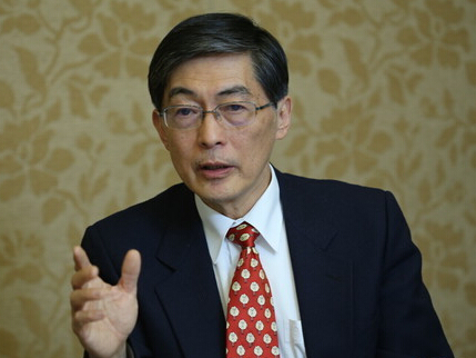 　　台湾“环保署长”号召节能减碳，骑车上下班。（台媒图）