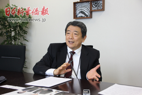 渡边纪子从东京大学中国文学科毕业后,在商社负责中国业务,曾派驻北京