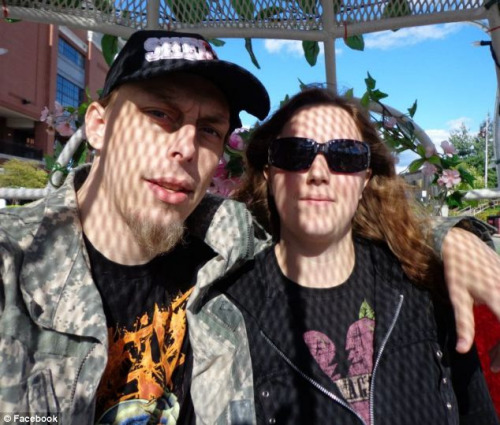 美国袭警嫌犯崇拜纳粹 欲用血案推翻奥巴马|