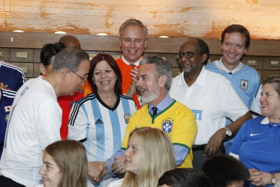 潘基文出席巴西世界杯开幕式 观看首场比赛(图