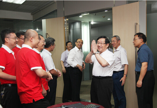 科技部长万钢,深圳市长许勤一行视察融资城网络