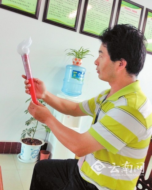 今年有新型的电子火把玩了