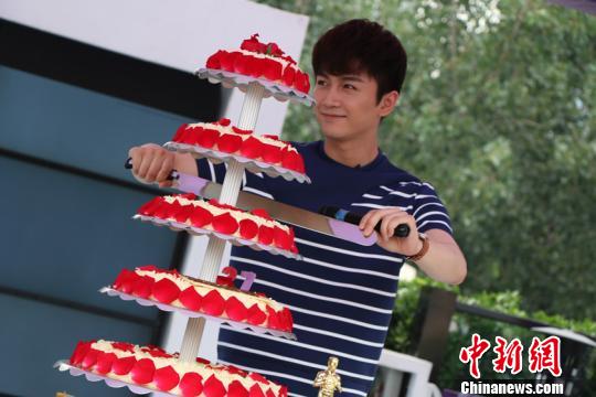 演员陈晓发布个人app倡导公益(图)|破晓|明星_