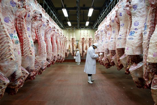 图片说明：肉食消费越少越好。图片来源：彭博新闻社