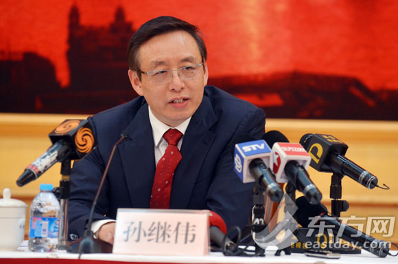 今年1月16日，新当选浦东新区区长的孙继伟与媒体见面交流>>>实录