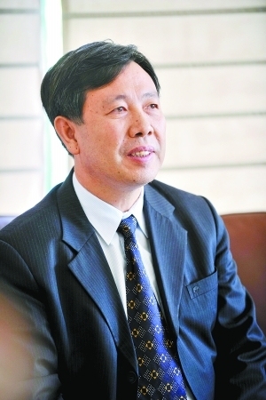 潘潇