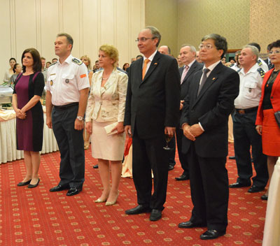 驻马其顿大使馆举行87周年建军节招待会|中国