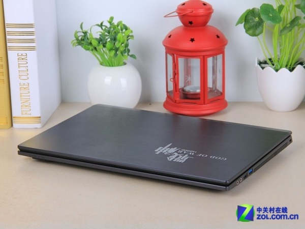 神州战神k650d i7 d2能玩大型单机游戏,和网游