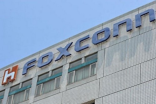 富士康调整生产线 7月收入创17个月新低