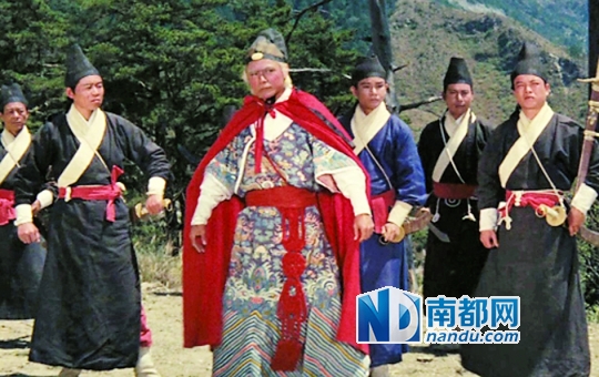 《龙门客栈》(1967)里的厂卫服装。