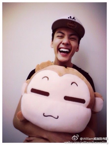 &rdquo;也有网友大喊:&ldquo;要帮你生猴子!&rdquo;