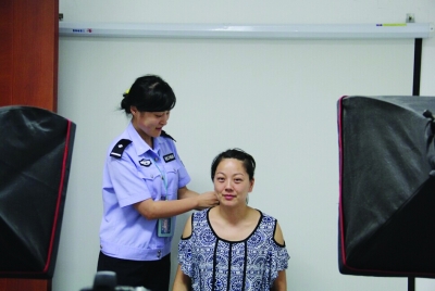 薛家派出所这项新服务受欢迎  拍身份证照 就像