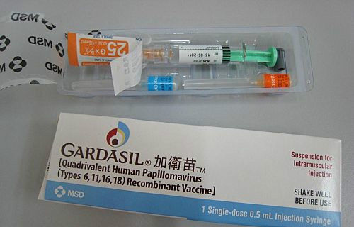 哥伦比亚一座小镇上200多名女孩怪病缠身，家长怀疑是注射加卫苗所致。（资料图）