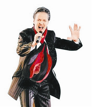 能发出海豚音的男歌手亚当·洛佩兹科斯塔。