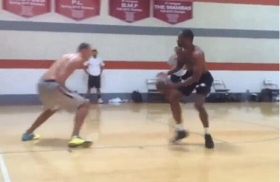 阿里纳斯又训练了:运球犀利,投篮神准|阿里纳斯