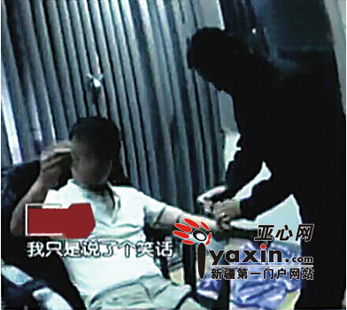 图为：醉酒司机的言行被交警执法记录仪记录下来。图/视频截图