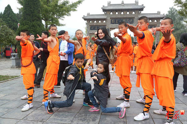 高清:第十届中国郑州国际少林武术节开幕式精
