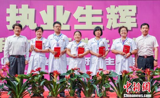 中国执业药师将实行分级定标 试水家庭药师|