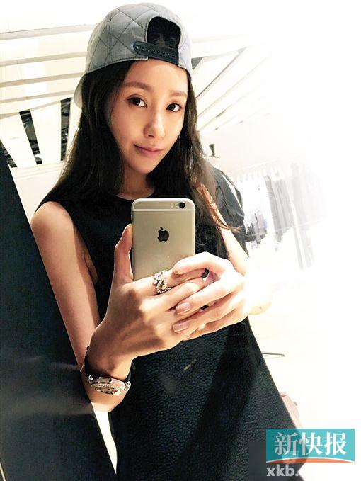 ■石洋子微博大多数是各种自拍