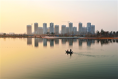 蓝天白云金沙滩 耸立一座生态城|南海|渔民