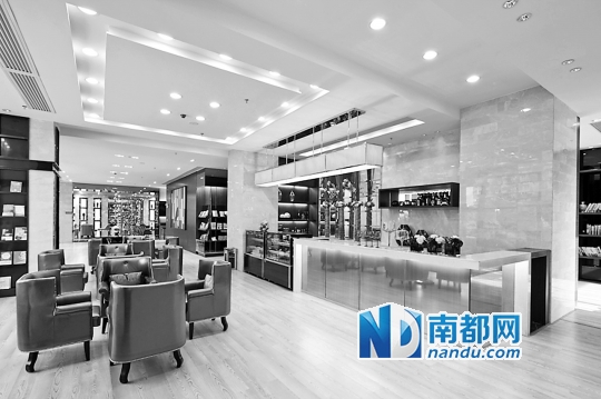 时代倾城会所很清新。