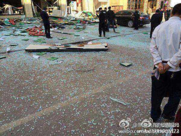 2014年11月13日,银川市民听到中山街与新华街口听到一巨大爆炸声,有人称国芳东门发生爆炸,有人受伤。