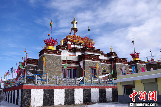 中国安多藏区第一拉则群正式建成