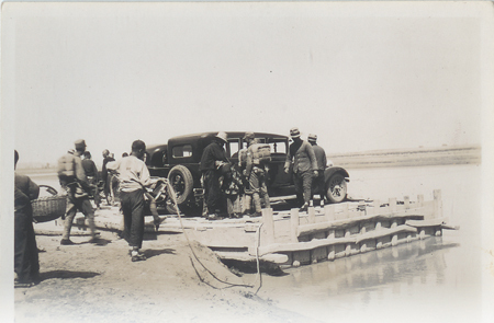 黄文弼在西北科学考察团期间沿途所摄的工作风物照片（黄文弼特藏馆提供）