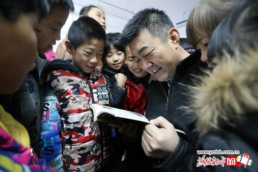 “申爸这个故事我听过了”“听过了?那你给我讲讲吧”