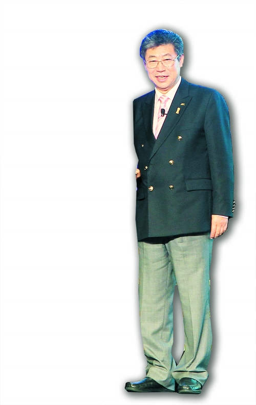 签证挡住张吉龙?