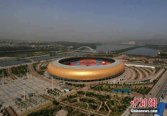 奇葩体育场馆:勇士新馆似马桶 直角跑道应付领