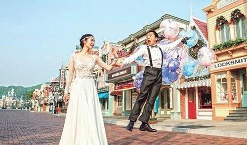 王祖蓝自曝婚礼细节:跑男兄弟们扮做小矮人