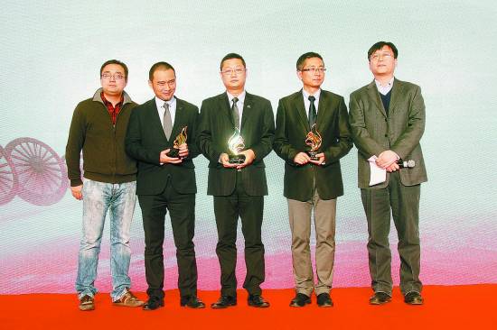 21世纪经济报道社长_南方日报出版社社长丘克军致辞.21世纪经济报道 -南方日报出版社社...(2)