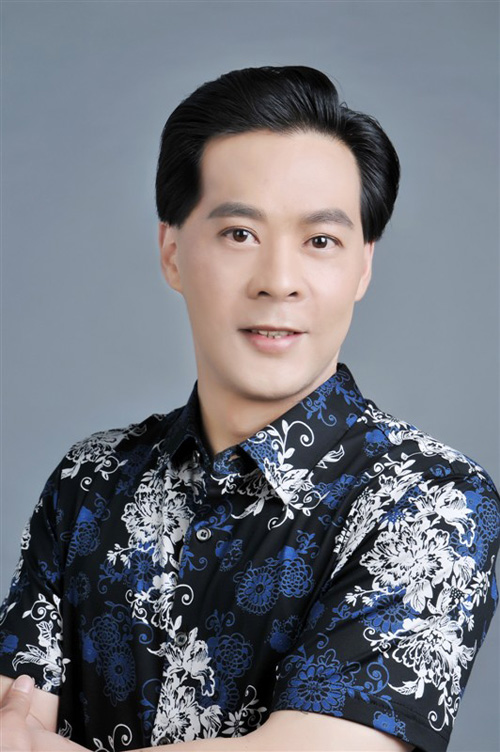 川剧名家胡瑜斌 四川新闻网资料图