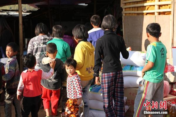 中缅友好青年志愿服务队缅甸孤儿院送爱心|爱