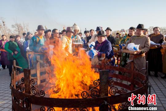 朝阳市蒙古族人口_东三省蒙古族今昔 四 远去的东土默特右旗(2)