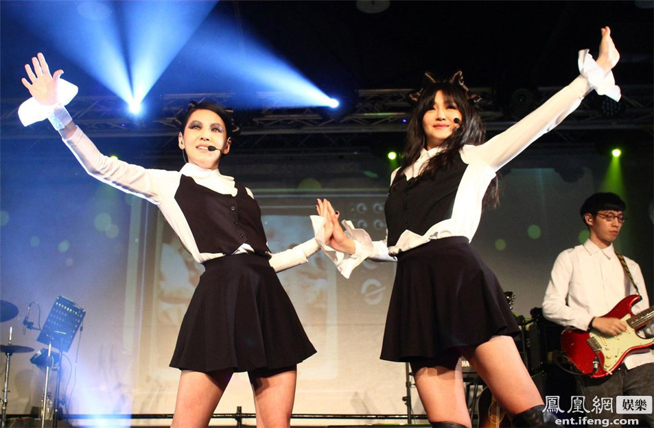 小S<em>处女</em>个唱大S扮学生<em>妹</em>显富态 阿雅、范晓萱