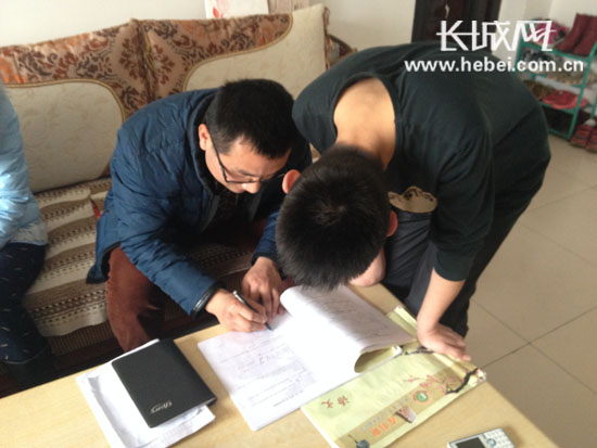 衡水十三教师200余名中学开展家访了解学生生活期中名拍农五师考试初中第图片