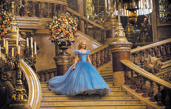 太过高大上 反而不可信|灰姑娘|上映