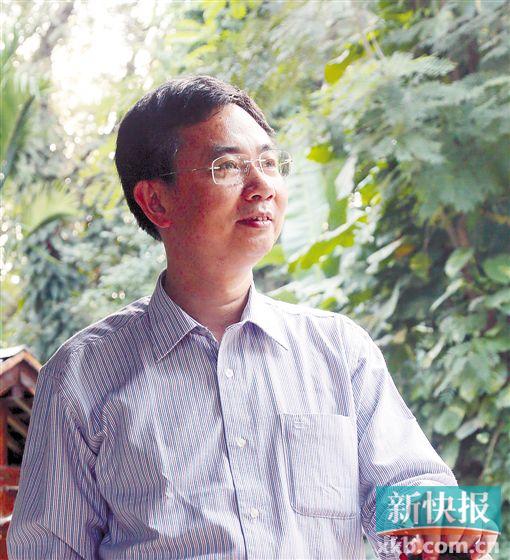 陈凯,广东廉江人。中国书法家协会会员、广东省书法家协会理事、广州市书法家协会副主席兼秘书长、广东省文艺评论家协会会员、广州市青年书法家协会副主席。