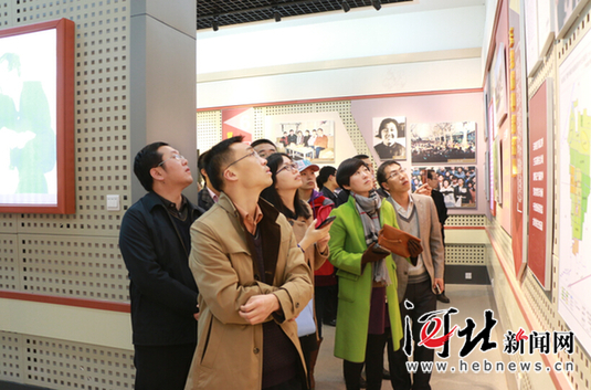 河北省委宣传部机关干部到吕玉兰纪念馆参观学习吕玉兰精神