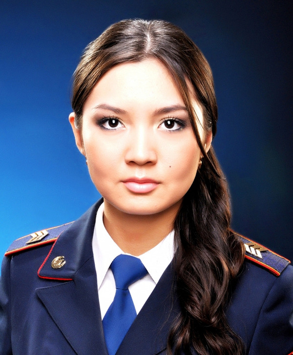 图为哈萨克斯坦女警长Karlygash Yegimbayeva（网页截图）