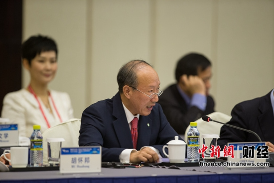 陈峰出席博鳌亚洲论坛 希望加强政府沟通促民