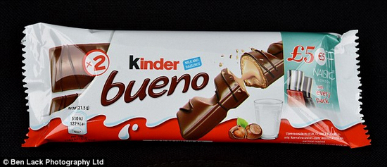 从死因聆讯会得知，那时坎贝尔小姐在位于赫尔的家里和她的未婚夫一起看电影并双双入睡。伯恩斯先生在死因聆讯会上说他曾警告她不要吃巧克力棒（上图）。