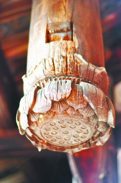 ③白石民居木雕