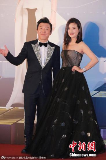 刘青云赵薇香港金像奖封帝后 《黄金时代》夺