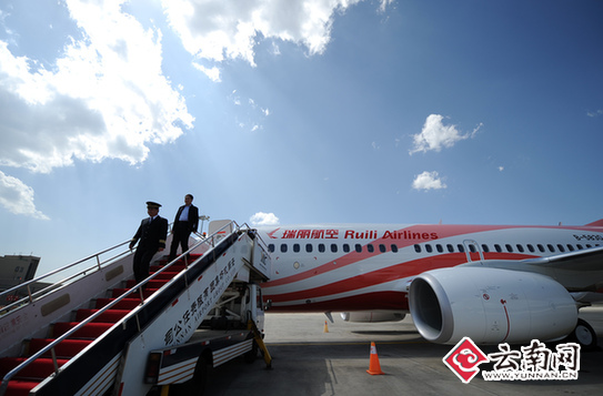 机号为B-5830的客机正式加入瑞丽航空.