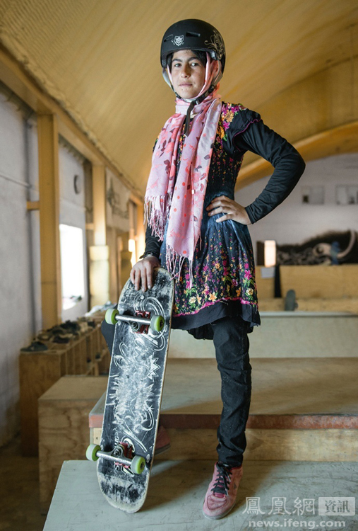 喀布尔的滑板女孩(4)