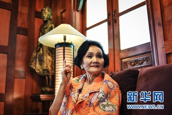 4月21日，常媛在位于泰国曼谷的家中接受记者专访。新华网记者李芒茫摄