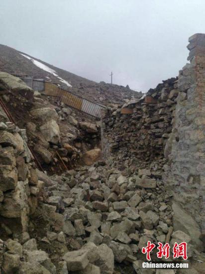 西藏多地有房屋倒塌 樟木口岸通讯中断(图)|地